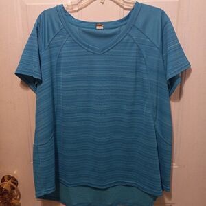 Xersion Teal/Blue short sleeve top